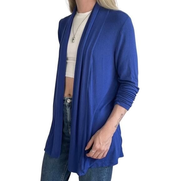 MOD Lusive Blue Cropped Cinched Sleeve Cardigan Sweater - Picture 3 of 8
